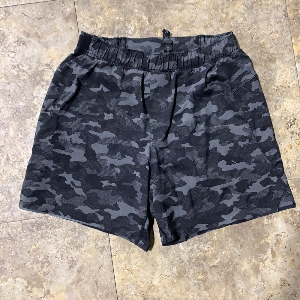 Lululemon surge short liner less